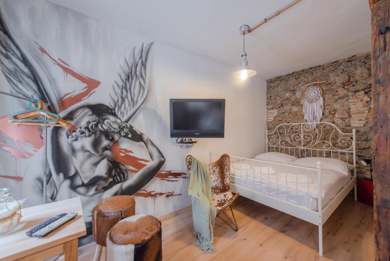 ברטיסלאבה Accommodation At The Zeus Apartment מראה חיצוני תמונה